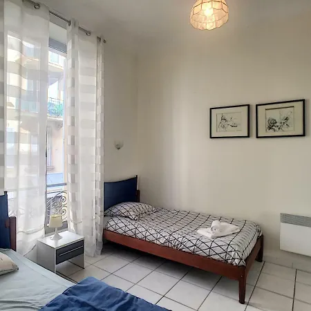 Apartment 2 Pieces Situation Ideal Carre D Or Vue Croisette 5 Min Palais