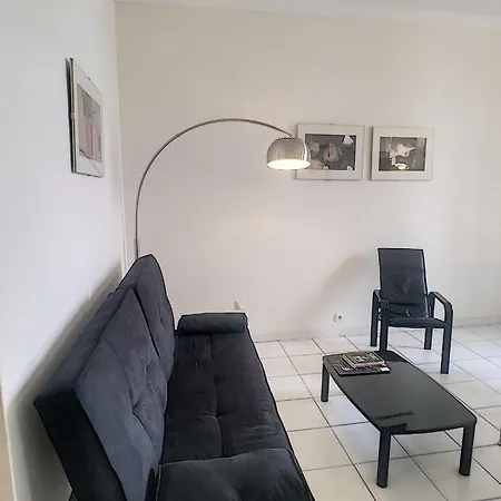 2 Pieces Situation Ideal Carre D Or Vue Croisette 5 Min Palais Cannes